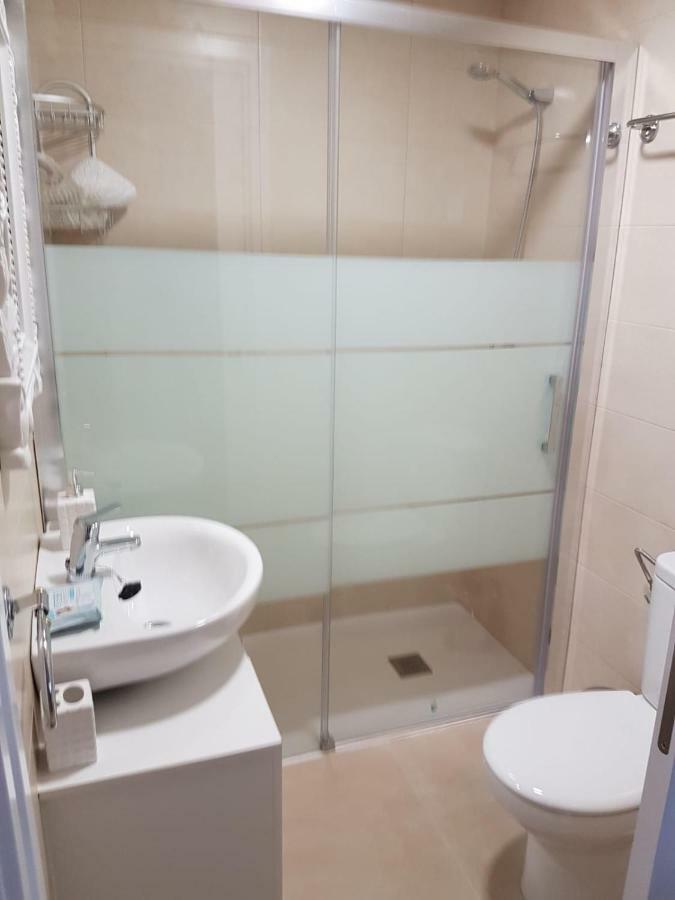 Arjona Apartamentos Hela מראה חיצוני תמונה